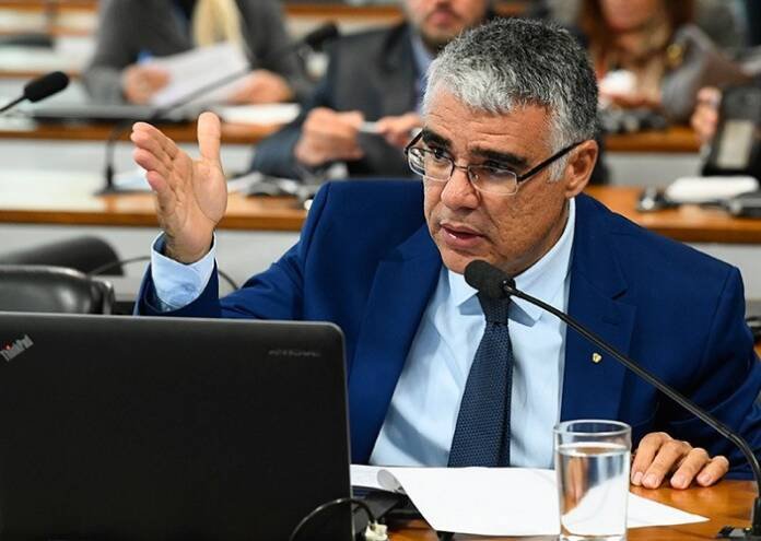Senador Eduardo Girão