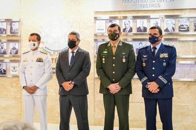 Ministros da Defesa