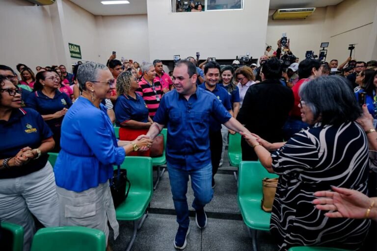 Governador Roberto Cidade anuncia concurso público com 7,8 mil vagas para reforçar a rede estadual de ensino